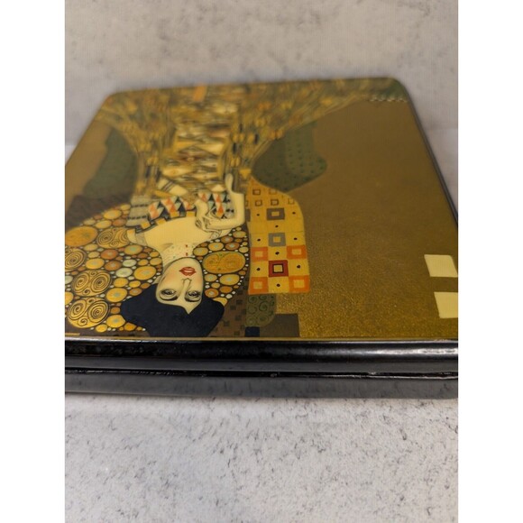 Hand-Painted Russian Lacquer Box – Klimt “Portrait of Adele Bloch-Bauer I” - Picture 4 of 10